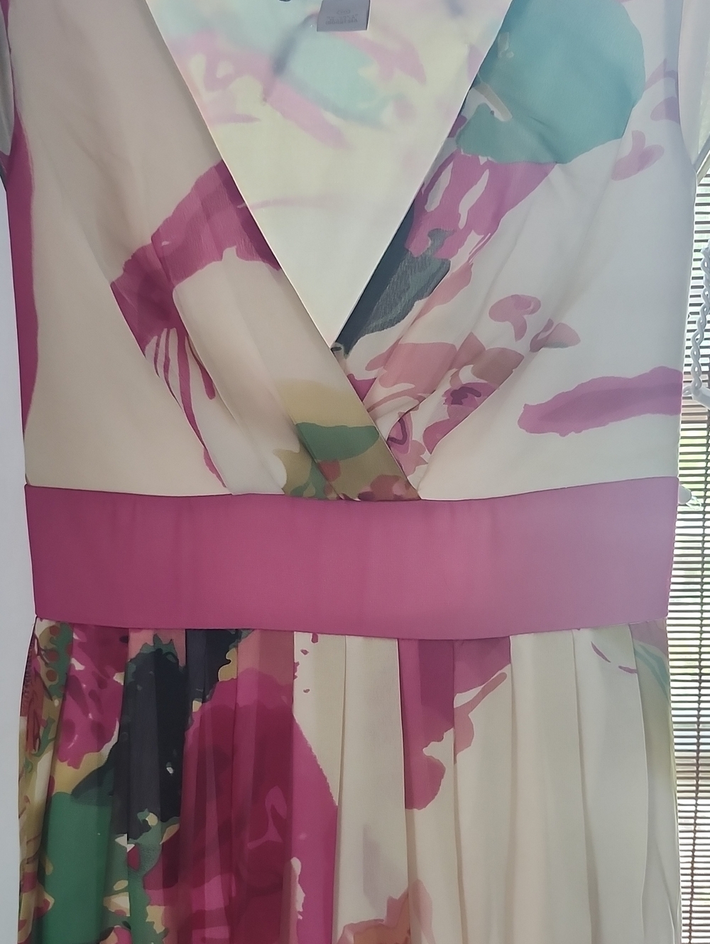Jonathan Martin Watercolor  V-Neck Dress. Fully Lined Sz10